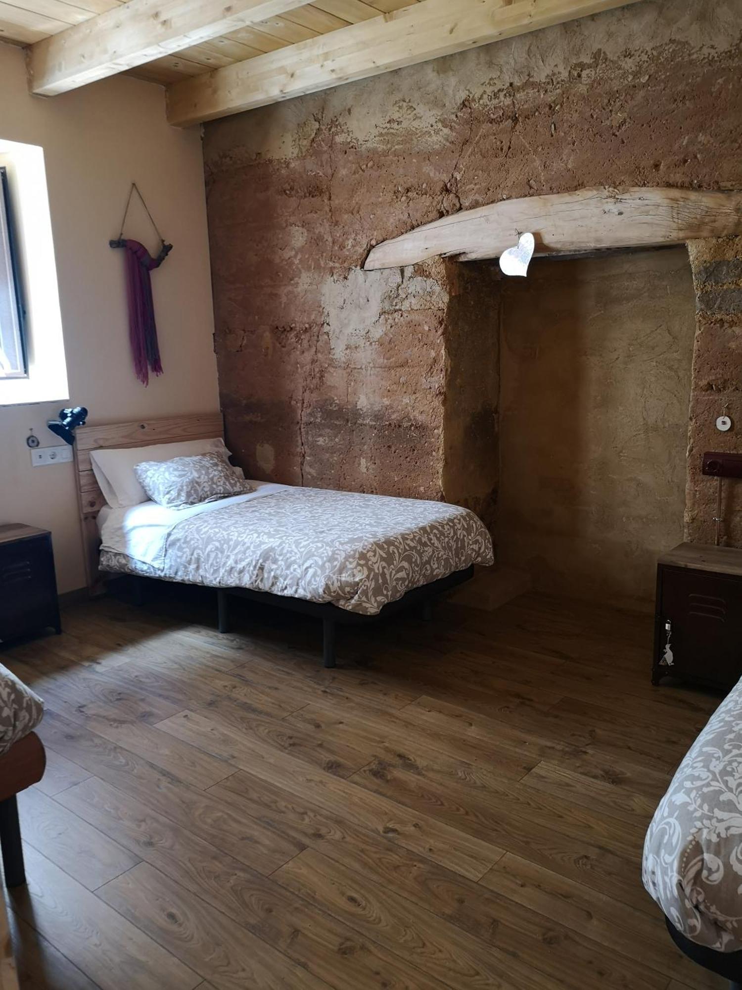 L' Abilleiru Albergue Rural Santibanez de Valdeiglesias Room photo